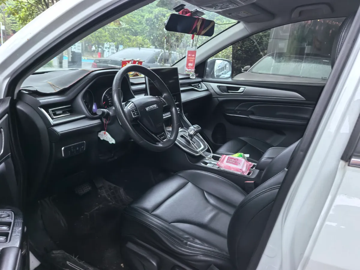 2021 Haval M6 1.5T 150HP L4 7DCT,autocango,china used car exporter,china ev exporter,chinese used car exporter,chinese used ev exporter