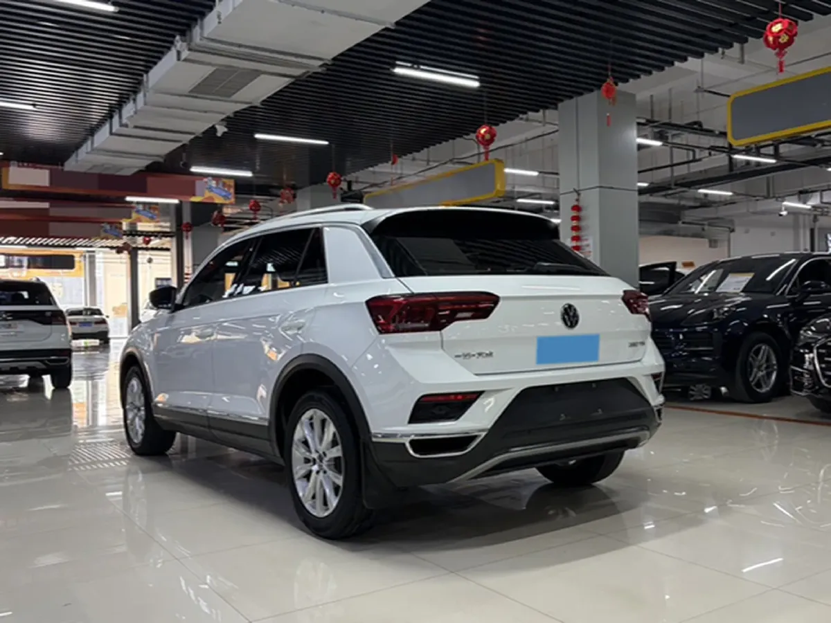 2022 Volkswagen T-Roc 1.4T 150HP L4 7DCT,autocango,china used car exporter,china ev exporter,chinese used car exporter,chinese used ev exporter