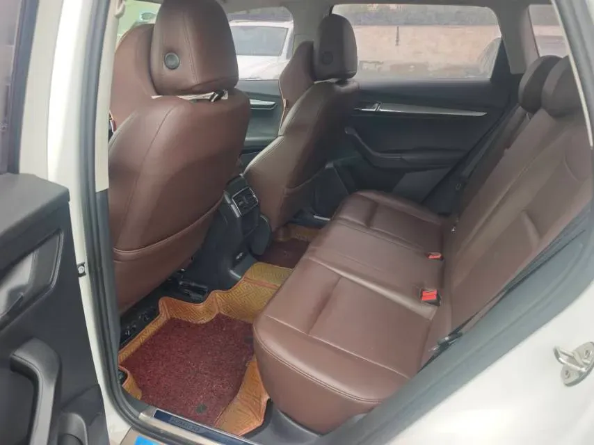 2019 Chevrolet Malibu XL 1.3T 165HP L3 CVT,autocango,china used car exporter,china ev exporter,chinese used car exporter,chinese used ev exporter