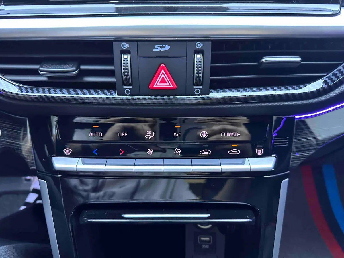 2021 Kia K3 1.4T 130HP L4 7DCT,autocango,china used car exporter,china ev exporter,chinese used car exporter,chinese used ev exporter