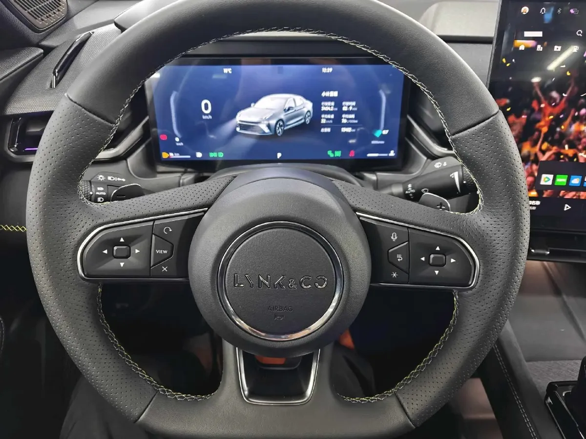 2025 LYNK&CO 03 1.5T 181HP L4 7DCT,autocango,china used car exporter,china ev exporter,chinese used car exporter,chinese used ev exporter