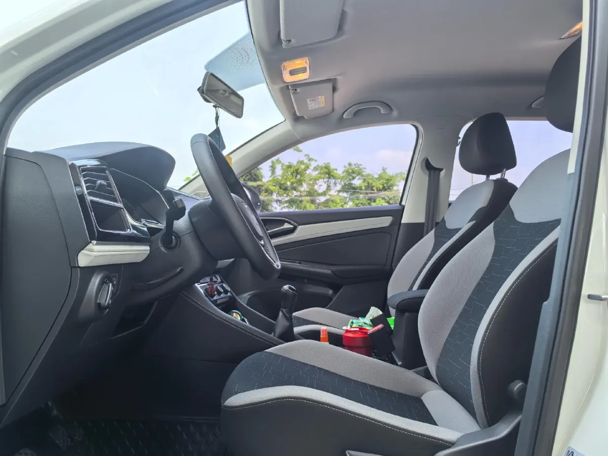 2022 Jetta VS5 1.4T 150HP L4 5MT,autocango,china used car exporter,china ev exporter,chinese used car exporter,chinese used ev exporter