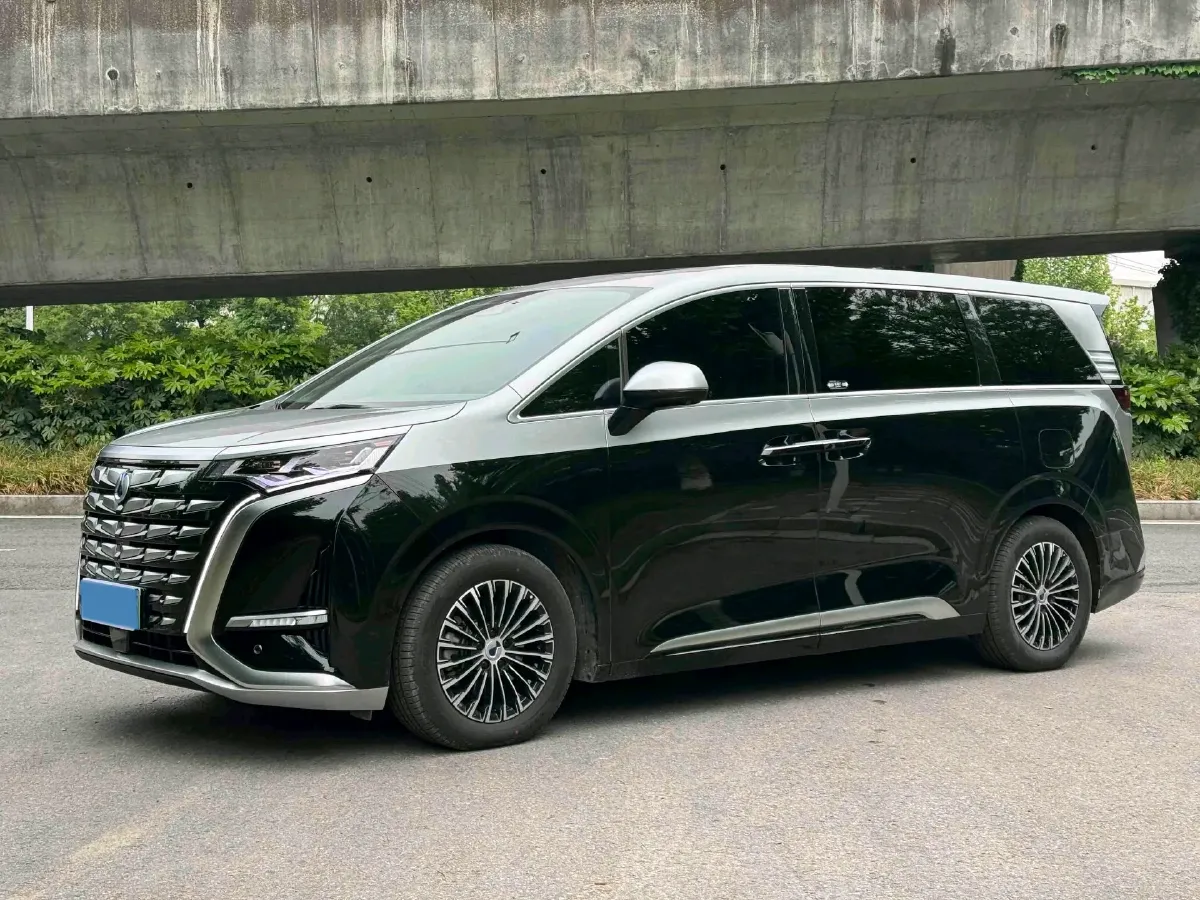 2022 Mercedes-Benz GLC Class 2.0T 197HP L4 9AT,autocango,china used car exporter,china ev exporter,chinese used car exporter,chinese used ev exporter