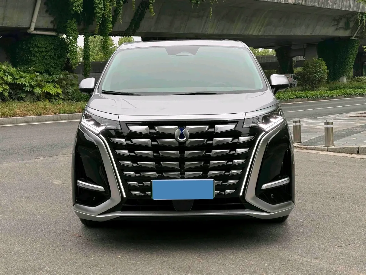 2022 Mercedes-Benz GLC Class 2.0T 197HP L4 9AT,autocango,china used car exporter,china ev exporter,chinese used car exporter,chinese used ev exporter