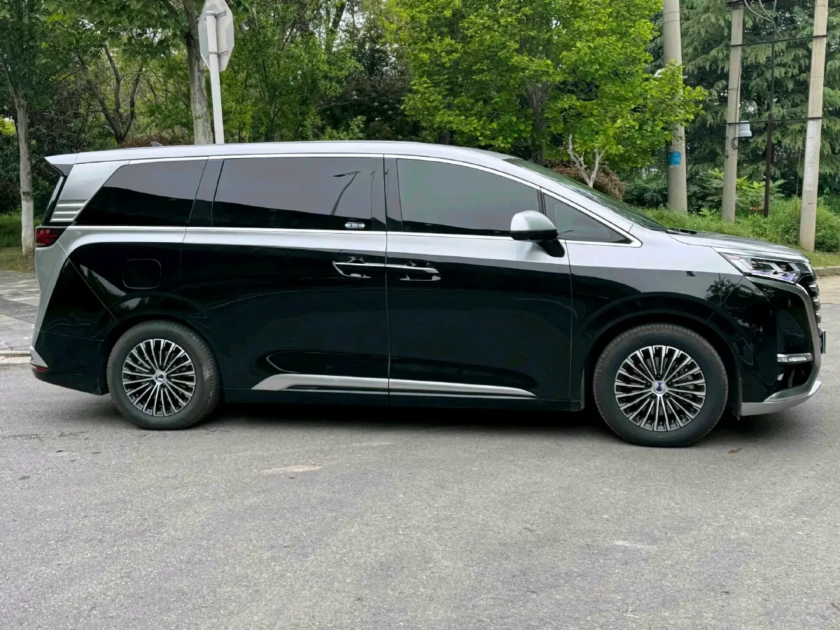 2022 Mercedes-Benz GLC Class 2.0T 197HP L4 9AT,autocango,china used car exporter,china ev exporter,chinese used car exporter,chinese used ev exporter