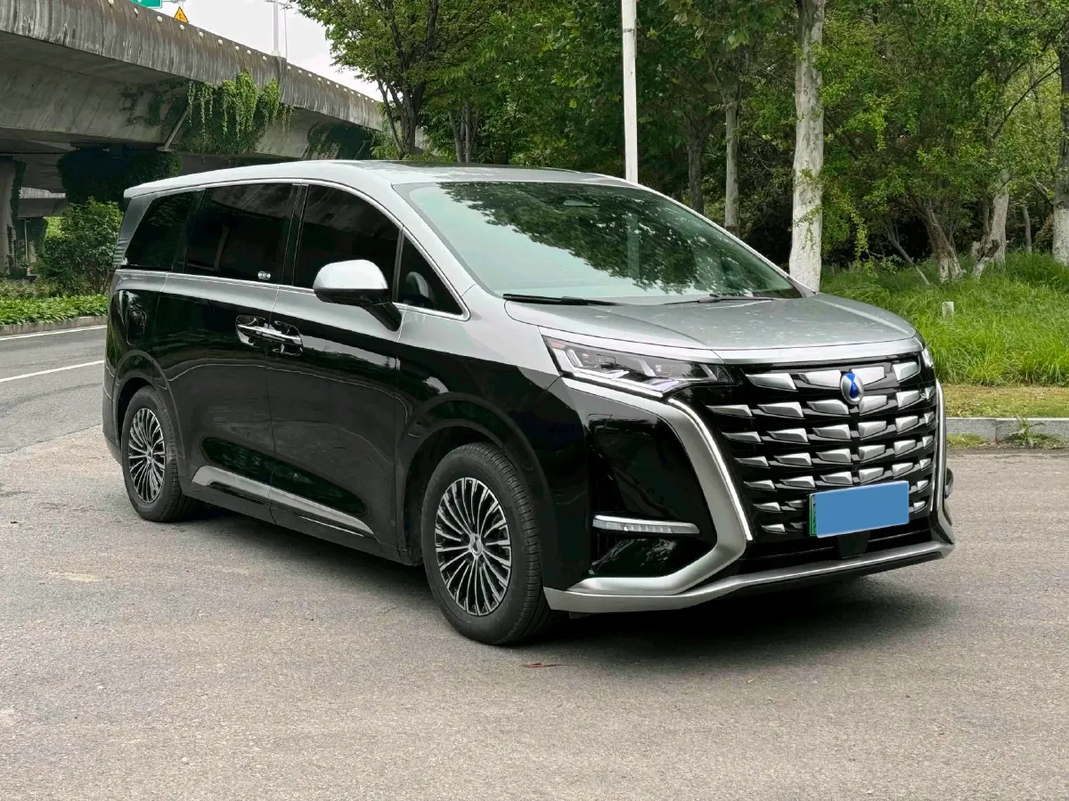 2022 Mercedes-Benz GLC Class 2.0T 197HP L4 9AT,autocango,china used car exporter,china ev exporter,chinese used car exporter,chinese used ev exporter