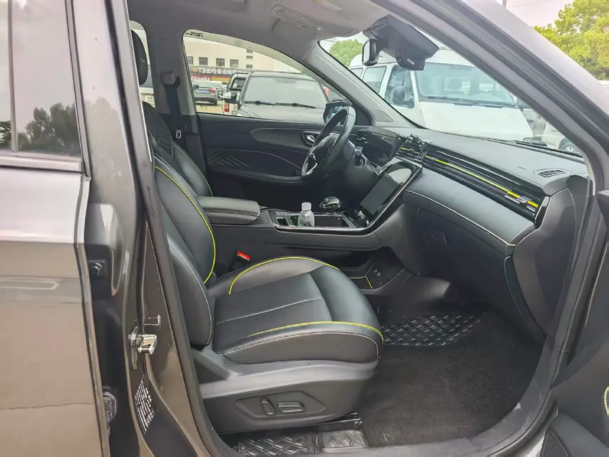 2021 Roewe RX5 1.5T 181HP L4 7DCT,autocango,china used car exporter,china ev exporter,chinese used car exporter,chinese used ev exporter