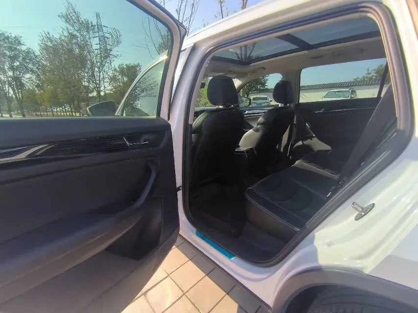 2017 Skoda Kodiak 1.8T 180HP L4 7DCT,autocango,china used car exporter,china ev exporter,chinese used car exporter,chinese used ev exporter