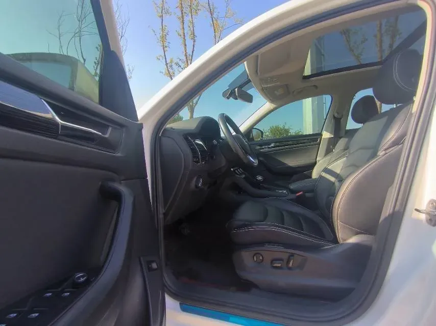 2017 Skoda Kodiak 1.8T 180HP L4 7DCT,autocango,china used car exporter,china ev exporter,chinese used car exporter,chinese used ev exporter