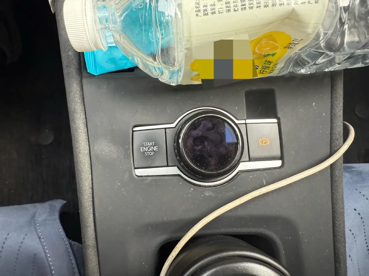 2024 Volkswagen Tiguan L 2.0T 186HP L4 7DCT,autocango,china used car exporter,china ev exporter,chinese used car exporter,chinese used ev exporter