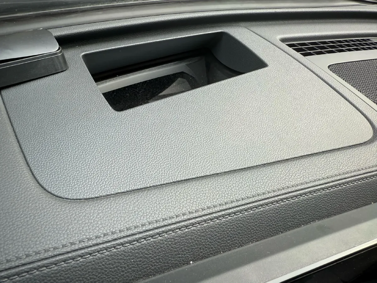 2024 Volkswagen Tiguan L 2.0T 186HP L4 7DCT,autocango,china used car exporter,china ev exporter,chinese used car exporter,chinese used ev exporter