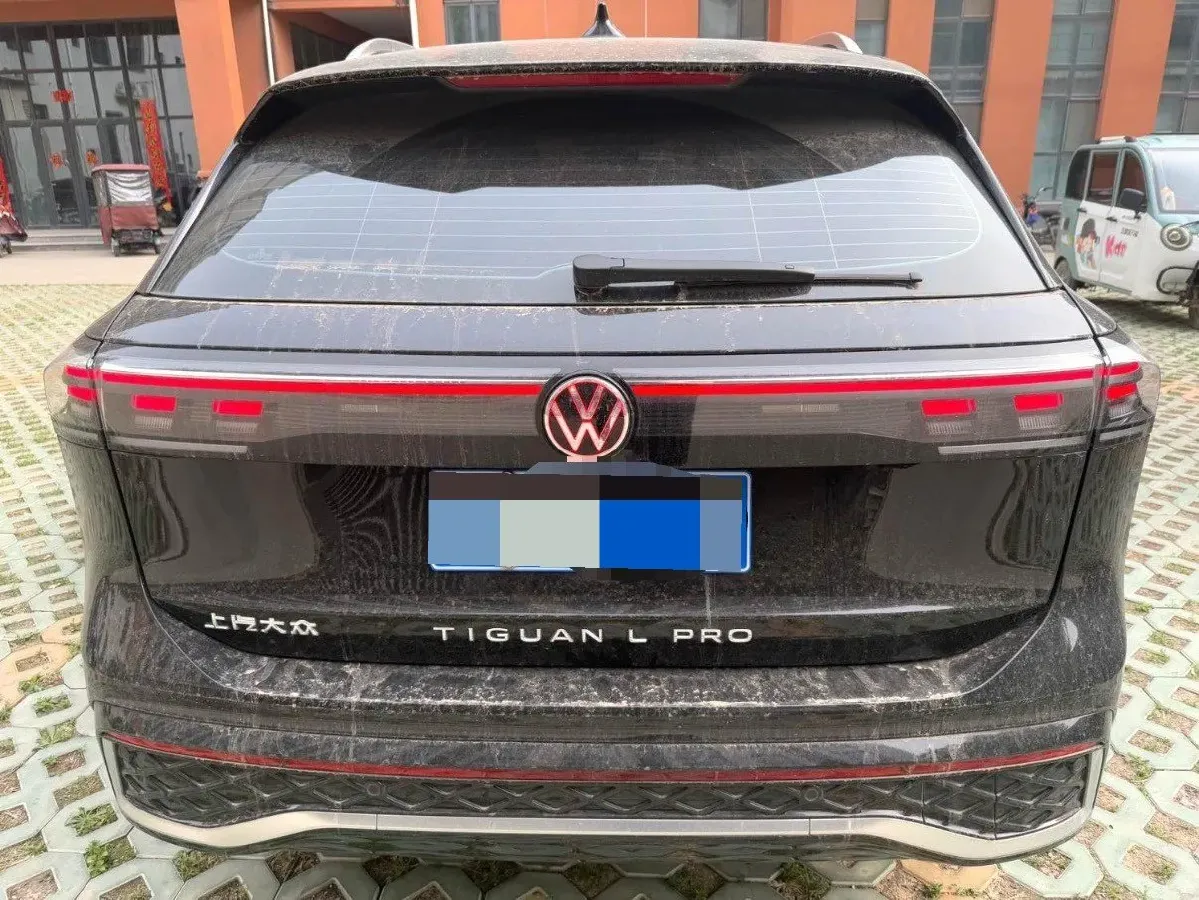 2024 Volkswagen Tiguan L 2.0T 186HP L4 7DCT,autocango,china used car exporter,china ev exporter,chinese used car exporter,chinese used ev exporter