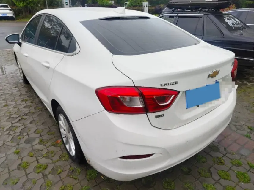 2018 Chevrolet Cruze 1.5L 114HP L4 6AT,autocango,china used car exporter,china ev exporter,chinese used car exporter,chinese used ev exporter