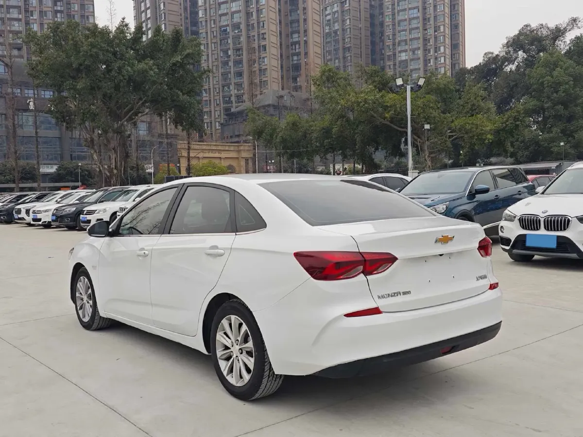 2022 Chevrolet Monza 1.5L 113HP L4 6AT,autocango,china used car exporter,china ev exporter,chinese used car exporter,chinese used ev exporter