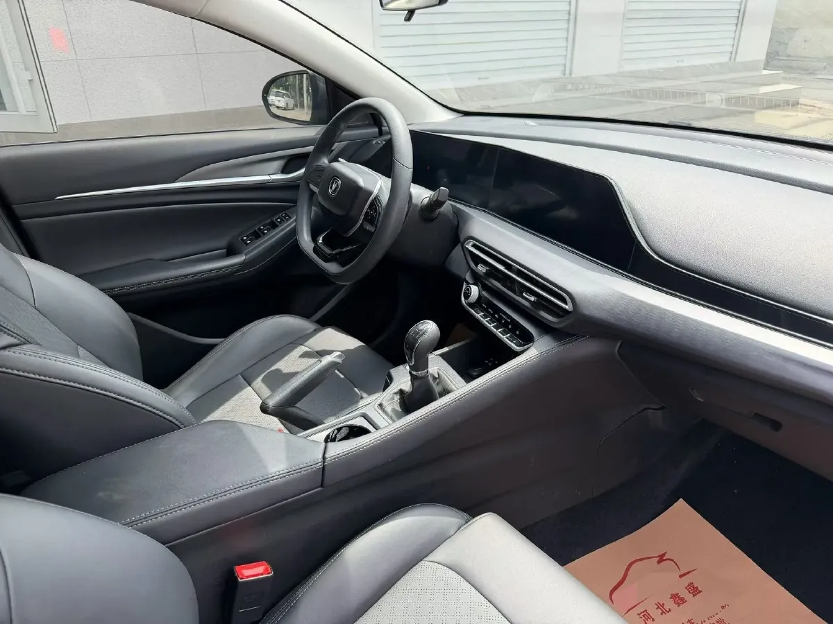 2022 ChangAn Eado 1.6L 128HP L4 5MT,autocango,china used car exporter,china ev exporter,chinese used car exporter,chinese used ev exporter