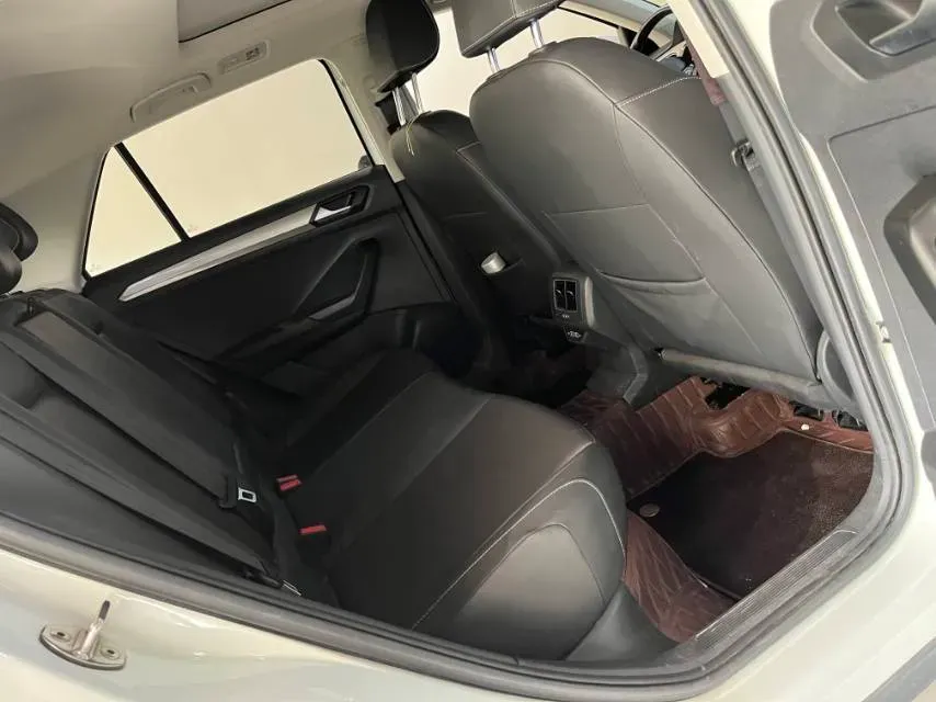 2020 Volkswagen T-Roc 1.4T 131HP L4 7DCT,autocango,china used car exporter,china ev exporter,chinese used car exporter,chinese used ev exporter