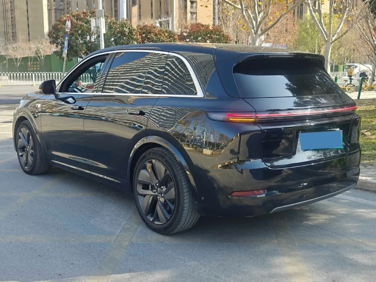2024 Li L8 Range Extended 154HP REEV 42.8KWH,autocango,china used car exporter,china ev exporter,chinese used car exporter,chinese used ev exporter