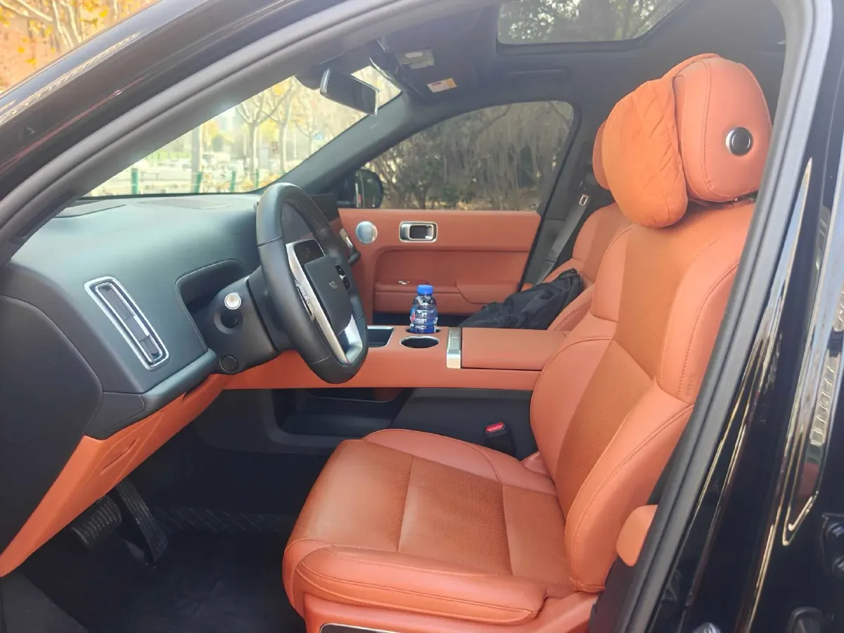 2024 Li L8 Range Extended 154HP REEV 42.8KWH,autocango,china used car exporter,china ev exporter,chinese used car exporter,chinese used ev exporter