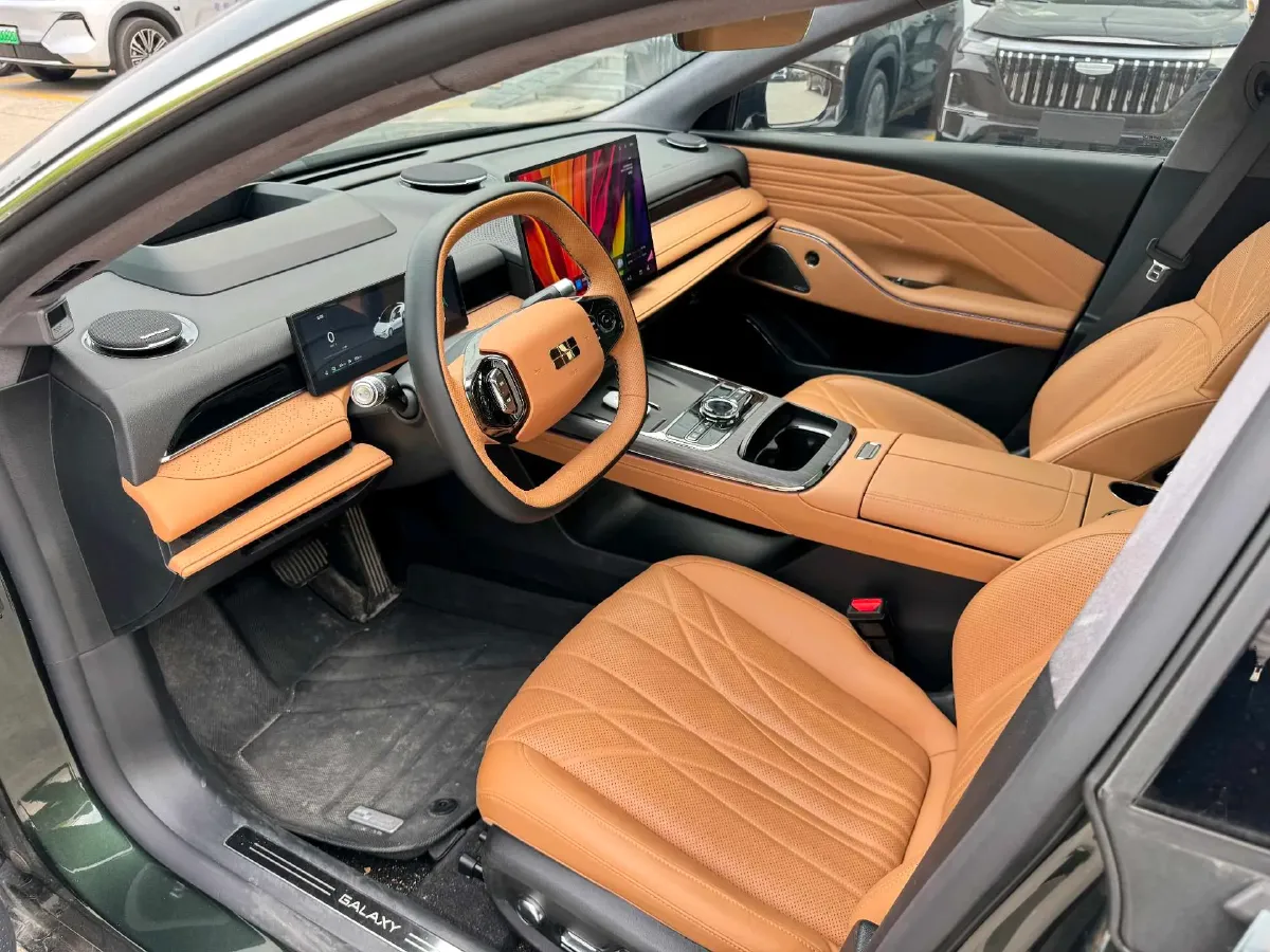 2025 Geely Galaxy Starshine 8 1.5T 163HP L4 3DHT PHEV 27.69KWH,autocango,china used car exporter,china ev exporter,chinese used car exporter,chinese used ev exporter