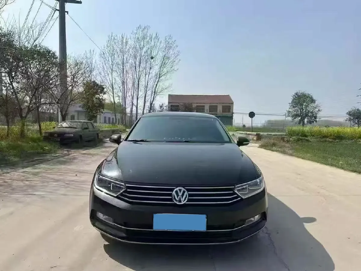 2019 Volkswagen Magotan 2.0T 186HP L4 7DCT,autocango,china used car exporter,china ev exporter,chinese used car exporter,chinese used ev exporter