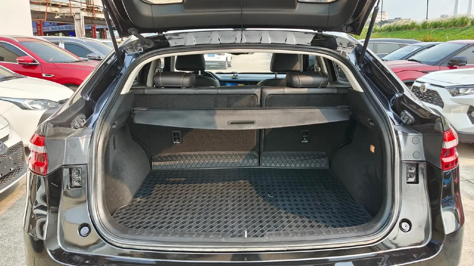 2019 Haval F7x 2.0T 224HP L4 7DCT,autocango,china used car exporter,china ev exporter,chinese used car exporter,chinese used ev exporter