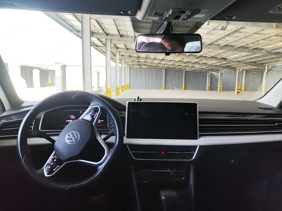2023 Volkswagen Tiguan L 1.5T 160HP L4 7DCT,autocango,china used car exporter,china ev exporter,chinese used car exporter,chinese used ev exporter