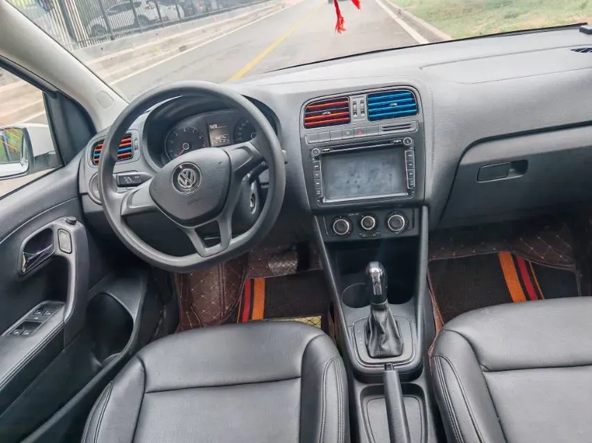 2016 Volkswagen Polo 1.4L 90HP L4 6AT,autocango,china used car exporter,china ev exporter,chinese used car exporter,chinese used ev exporter