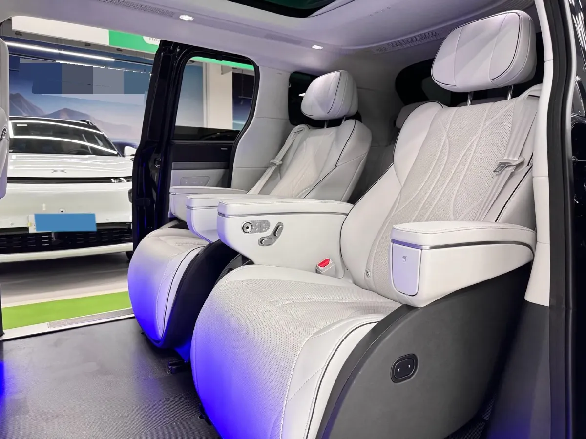 2024 Xpeng X9 BEV 101.5KWH,autocango,china used car exporter,china ev exporter,chinese used car exporter,chinese used ev exporter