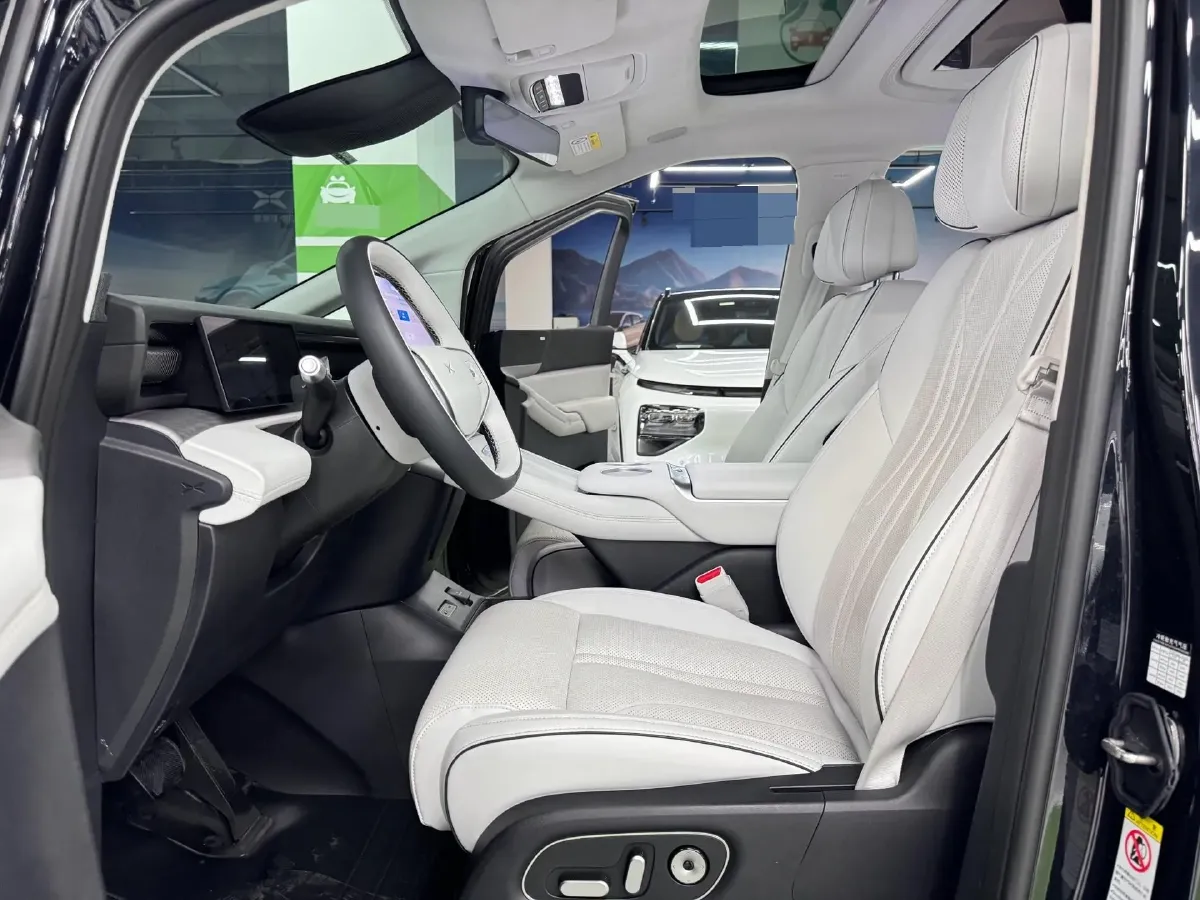 2024 Xpeng X9 BEV 101.5KWH,autocango,china used car exporter,china ev exporter,chinese used car exporter,chinese used ev exporter