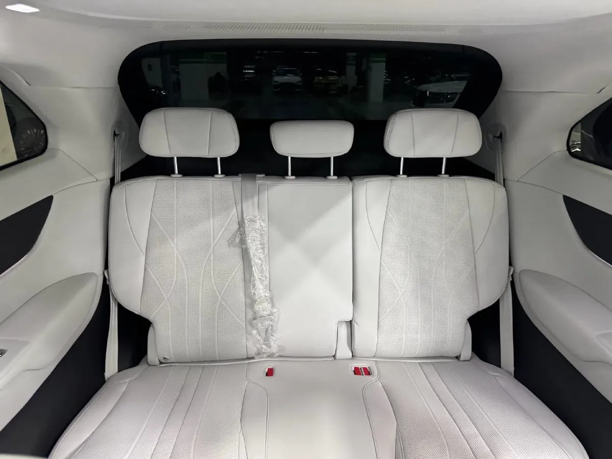 2024 Xpeng X9 BEV 101.5KWH,autocango,china used car exporter,china ev exporter,chinese used car exporter,chinese used ev exporter