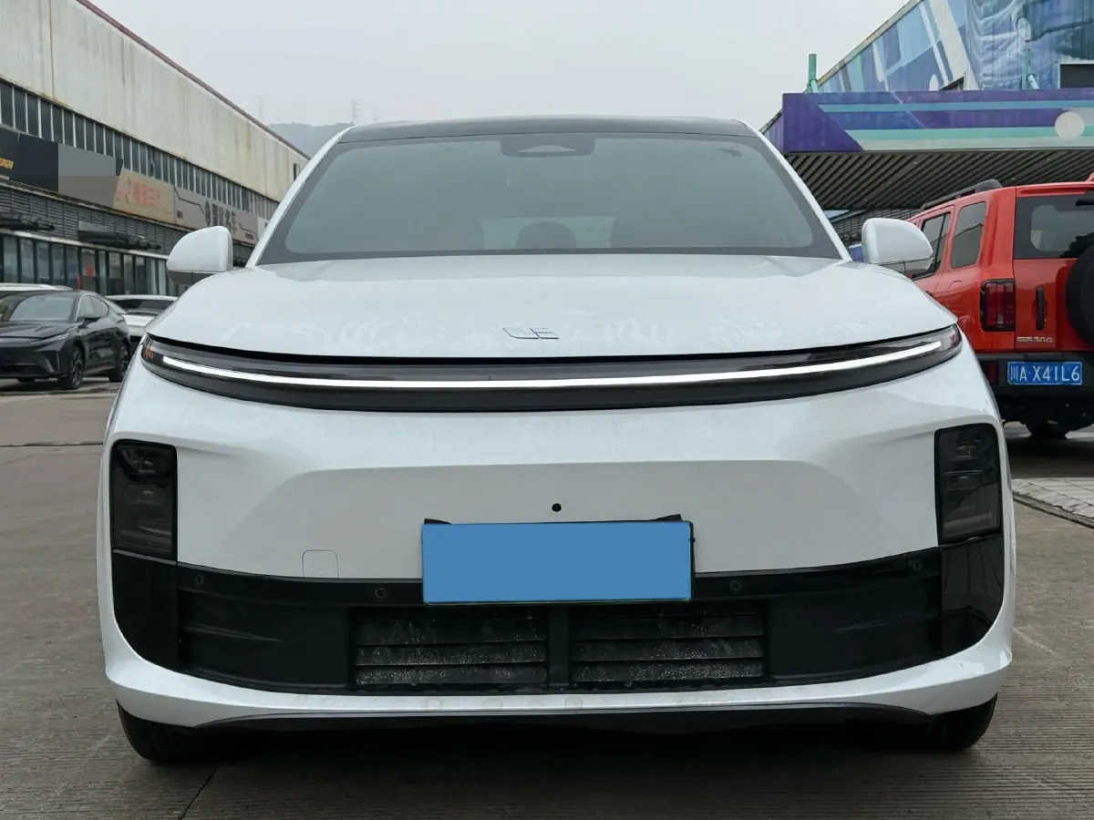 2024 Li L6 Range Extended 154HP L4 REEV 36.8KWH,autocango,china used car exporter,china ev exporter,chinese used car exporter,chinese used ev exporter