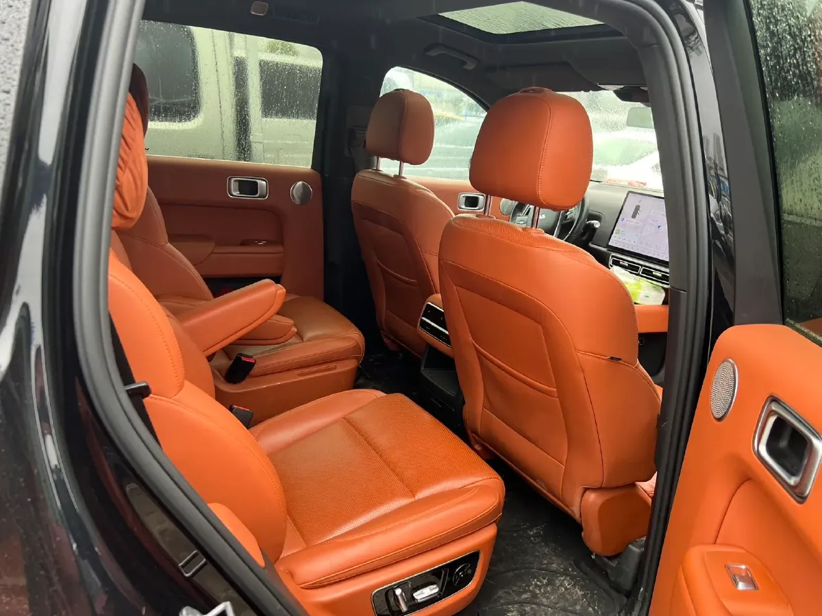 2023 Li L7 Range Extended 154HP REEV 40.9KWH,autocango,china used car exporter,china ev exporter,chinese used car exporter,chinese used ev exporter