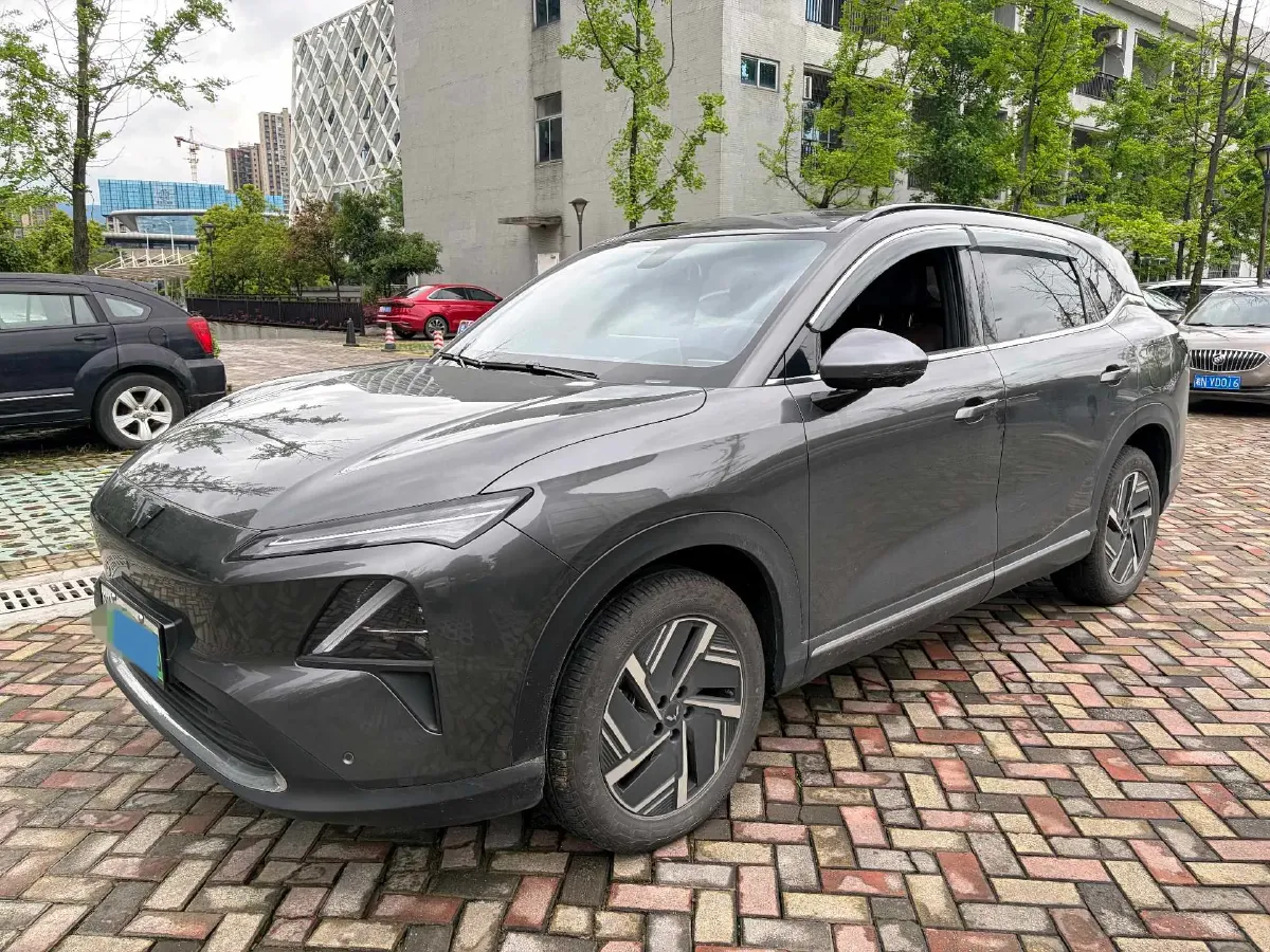 2025 WuLing XingGuangS 1.5L 106HP L4 E-CVT PHEV,autocango,china used car exporter,china ev exporter,chinese used car exporter,chinese used ev exporter