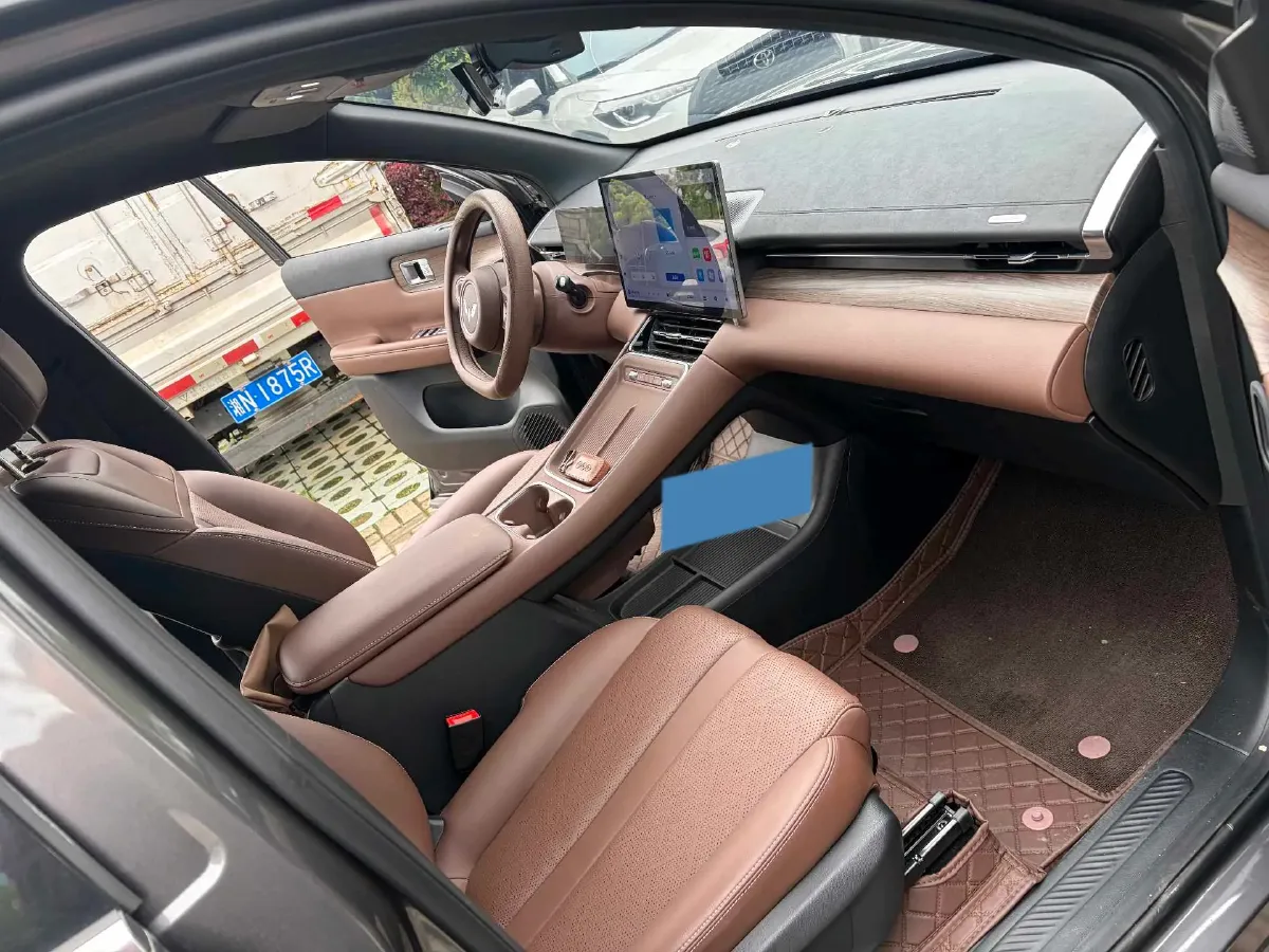 2025 WuLing XingGuangS 1.5L 106HP L4 E-CVT PHEV,autocango,china used car exporter,china ev exporter,chinese used car exporter,chinese used ev exporter