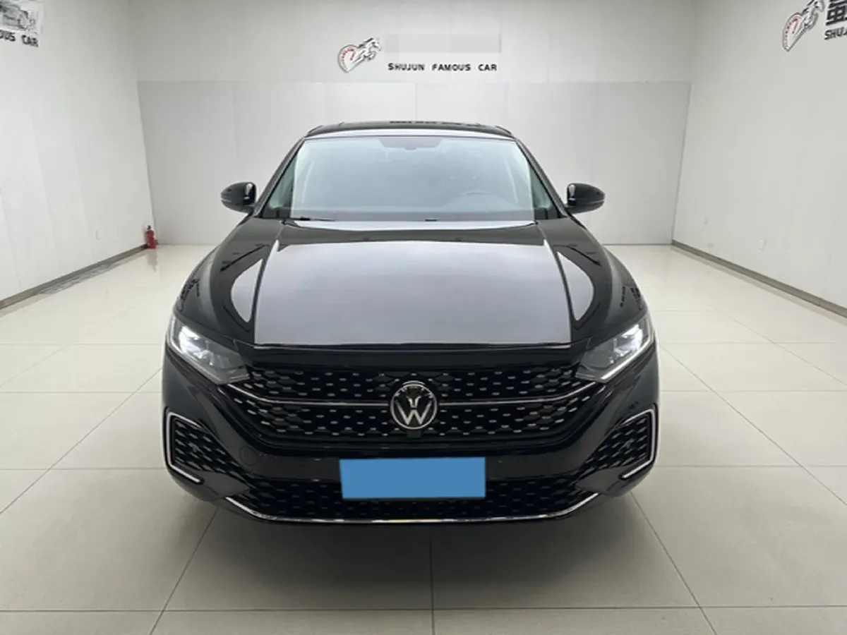 2025 Volkswagen Passat 2.0T 186HP L4 7DCT,autocango,china used car exporter,china ev exporter,chinese used car exporter,chinese used ev exporter