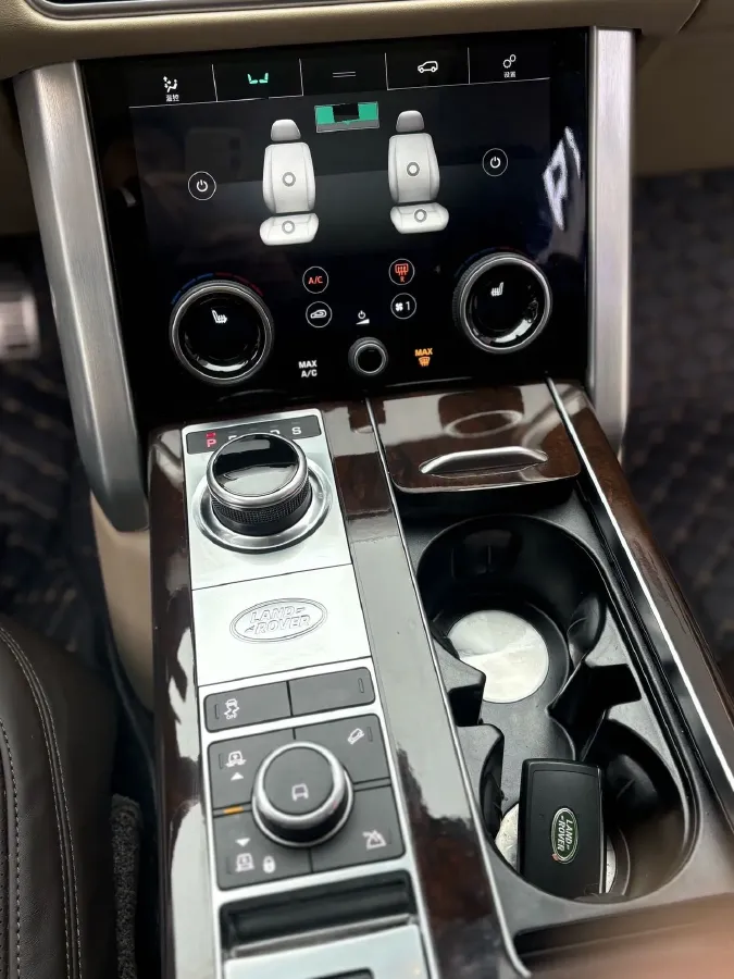 2021 Land Rover Range Rover 3.0T 400HP L6 8AT,autocango,china used car exporter,china ev exporter,chinese used car exporter,chinese used ev exporter