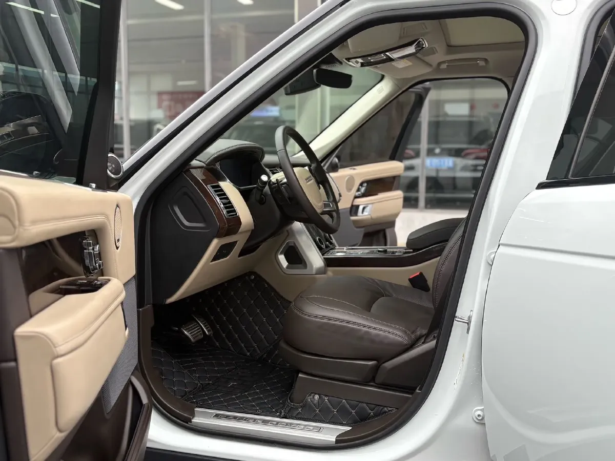 2021 Land Rover Range Rover 3.0T 400HP L6 8AT,autocango,china used car exporter,china ev exporter,chinese used car exporter,chinese used ev exporter