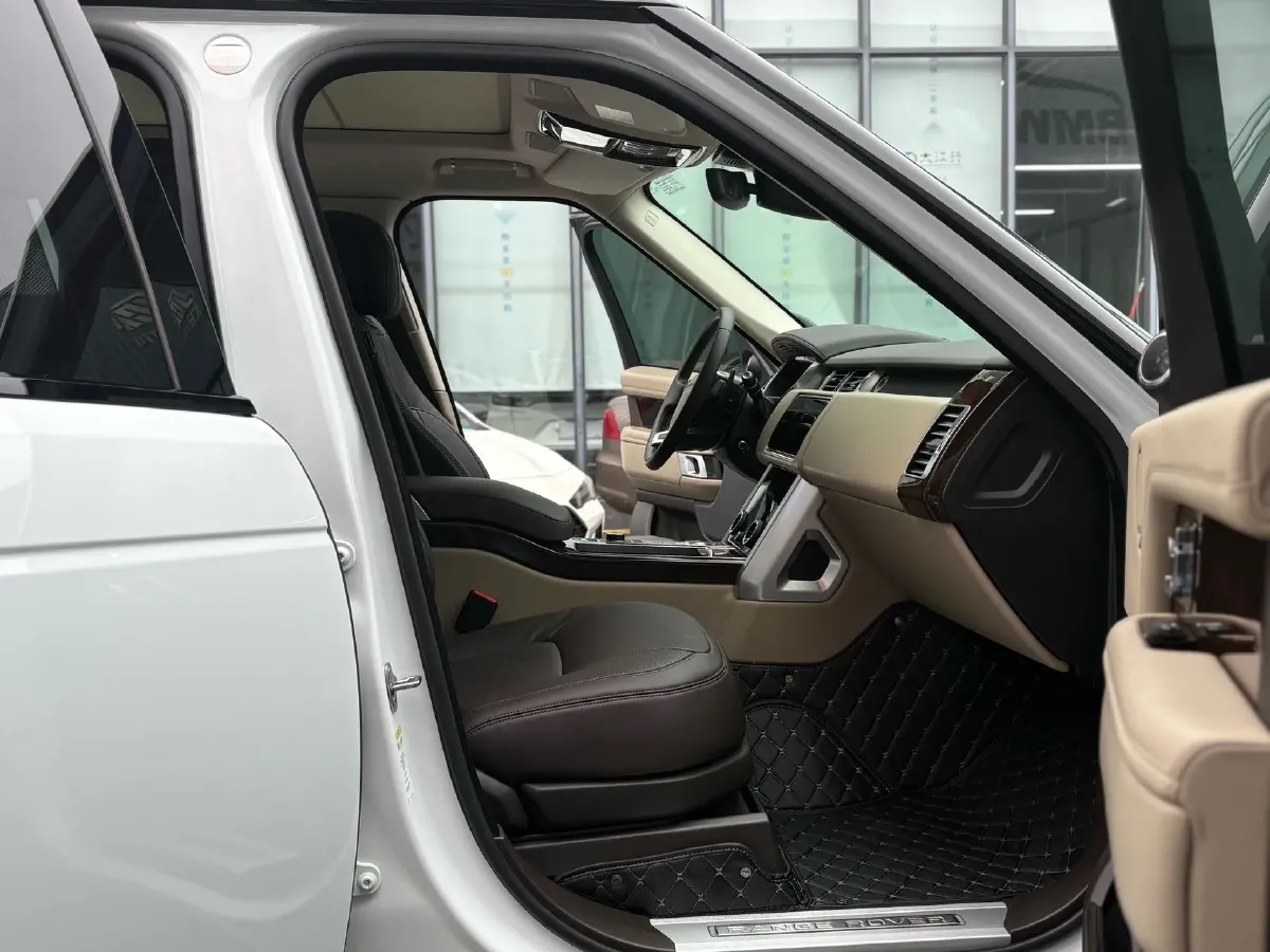 2021 Land Rover Range Rover 3.0T 400HP L6 8AT,autocango,china used car exporter,china ev exporter,chinese used car exporter,chinese used ev exporter