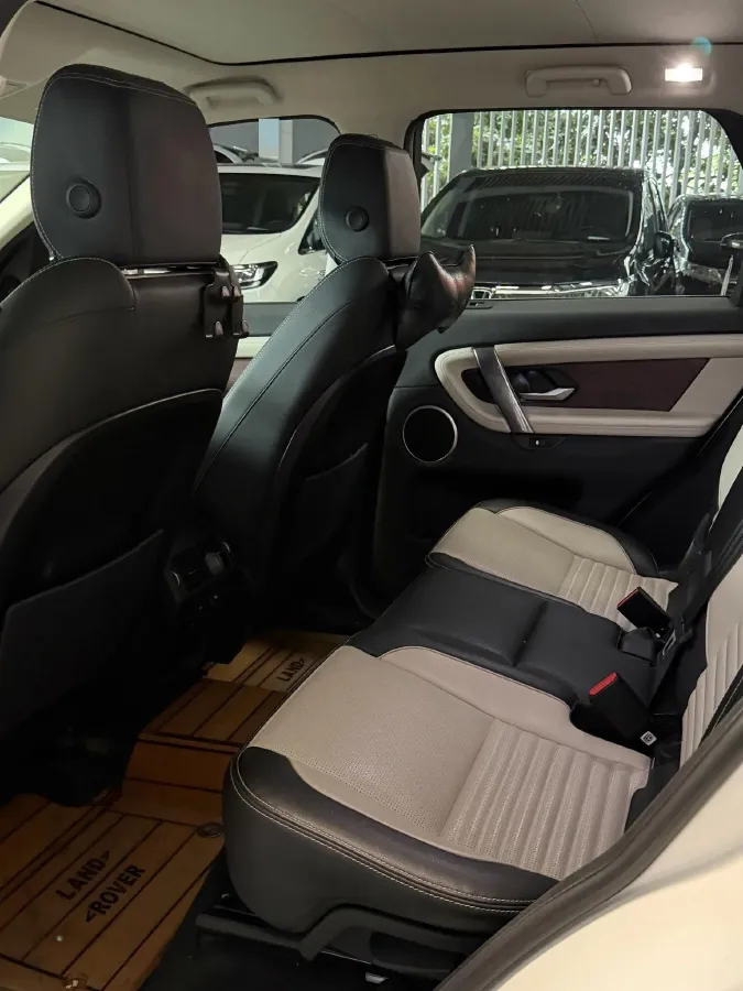 2020 Land Rover Discovery Sport 2.0T 249HP L4 9AT,autocango,china used car exporter,china ev exporter,chinese used car exporter,chinese used ev exporter