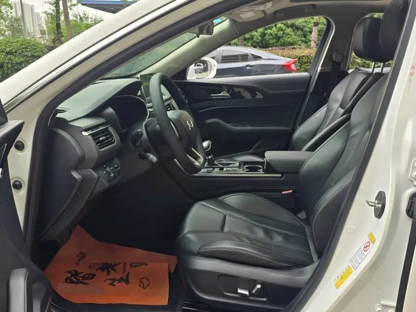 2019 HongQi H5 1.8T 180HP L4 6AT,autocango,china used car exporter,china ev exporter,chinese used car exporter,chinese used ev exporter