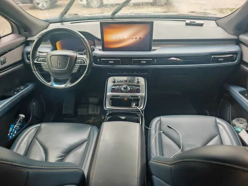 2021 Lincoln Nautilus 2.0T 245HP L4 8AT,autocango,china used car exporter,china ev exporter,chinese used car exporter,chinese used ev exporter