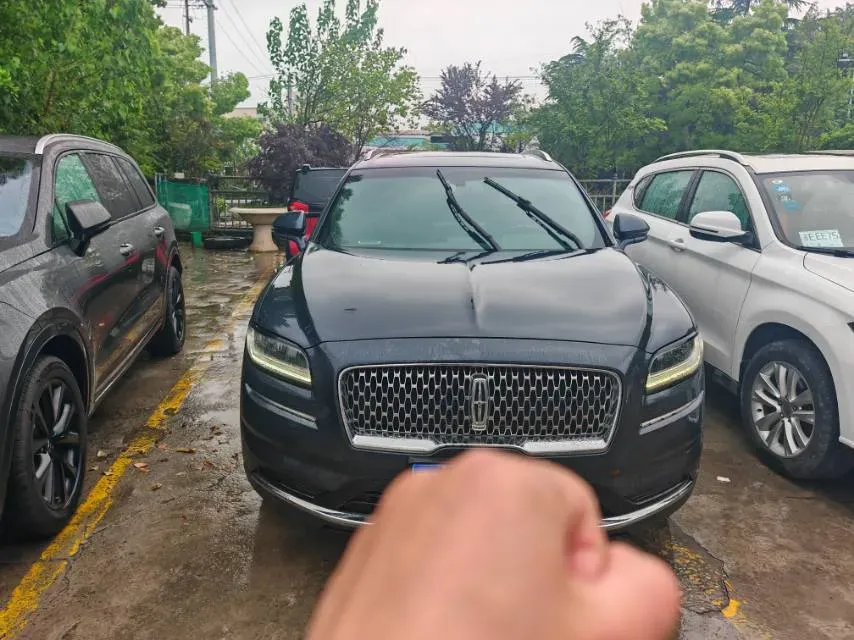 2021 Lincoln Nautilus 2.0T 245HP L4 8AT,autocango,china used car exporter,china ev exporter,chinese used car exporter,chinese used ev exporter