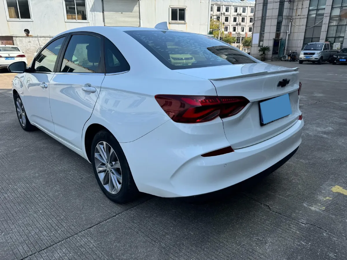 2020 Chevrolet Monza 1.5L 113HP L4 6AT,autocango,china used car exporter,china ev exporter,chinese used car exporter,chinese used ev exporter