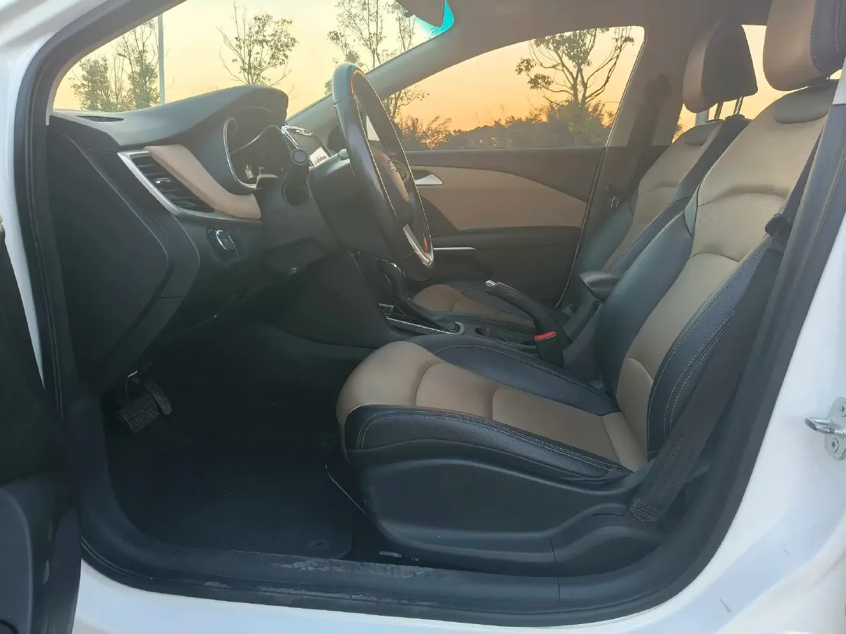 2020 Chevrolet Monza 1.5L 113HP L4 6AT,autocango,china used car exporter,china ev exporter,chinese used car exporter,chinese used ev exporter