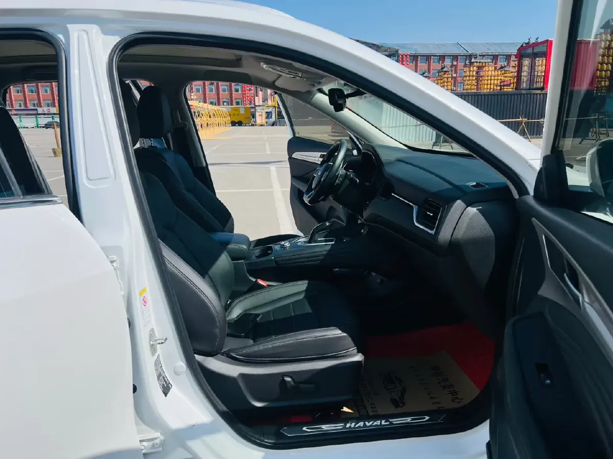 2019 Haval F7 1.5T 169HP L4 7DCT,autocango,china used car exporter,china ev exporter,chinese used car exporter,chinese used ev exporter