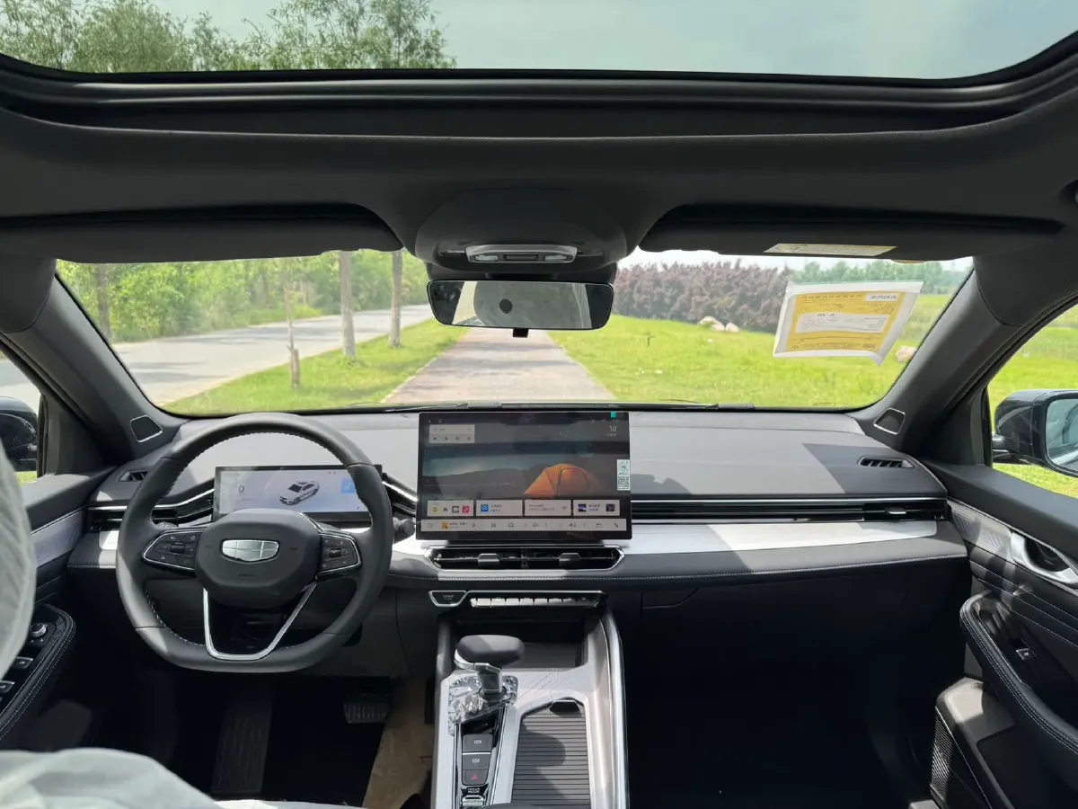 2025 Geely Preface 1.5T 181HP L4 7DCT,autocango,china used car exporter,china ev exporter,chinese used car exporter,chinese used ev exporter