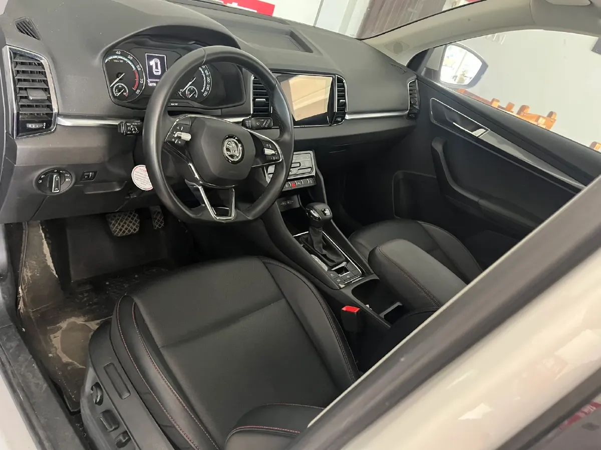 2022 Skoda Karoq 1.4T 150HP L4 7DCT,autocango,china used car exporter,china ev exporter,chinese used car exporter,chinese used ev exporter