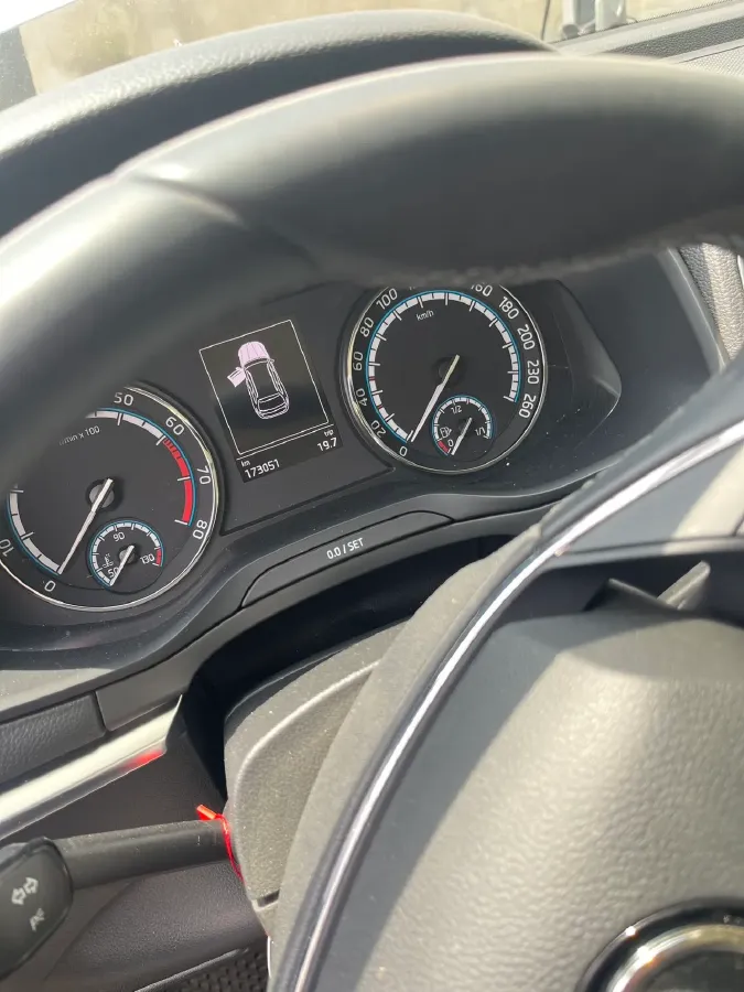 2022 Skoda Karoq 1.4T 150HP L4 7DCT,autocango,china used car exporter,china ev exporter,chinese used car exporter,chinese used ev exporter