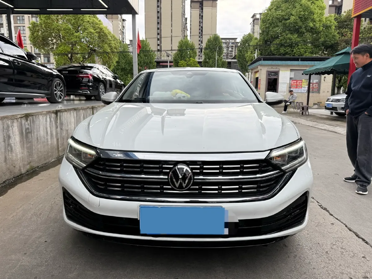 2023 Volkswagen Sagitar 1.5T 160HP L4 7DCT,autocango,china used car exporter,china ev exporter,chinese used car exporter,chinese used ev exporter