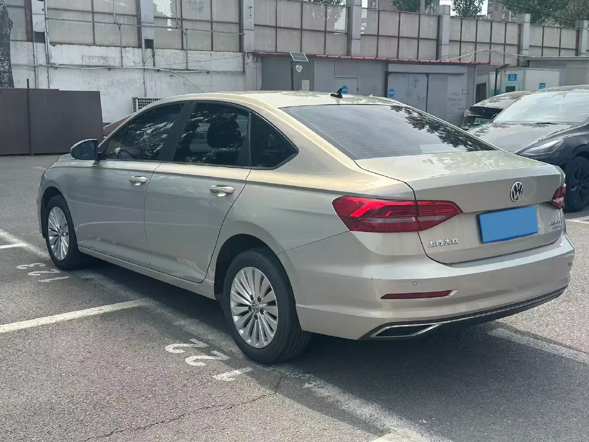 2018 Skoda Karoq 1.4T 150HP L4 7DCT,autocango,china used car exporter,china ev exporter,chinese used car exporter,chinese used ev exporter